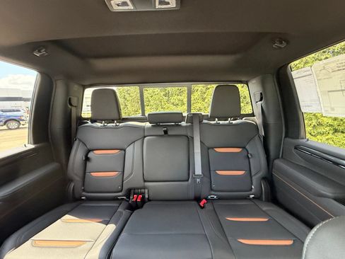 New 2026 GMC Sierra 2500 AT4 w/ AT4 Premium Plus Package AWD/4WD image 2