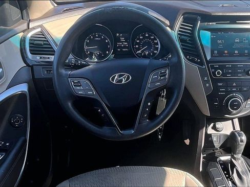 Used 2017 Hyundai Santa Fe Sport FWD image 8