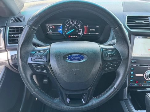 Used 2017 Ford Explorer Sport AWD/4WD image 12