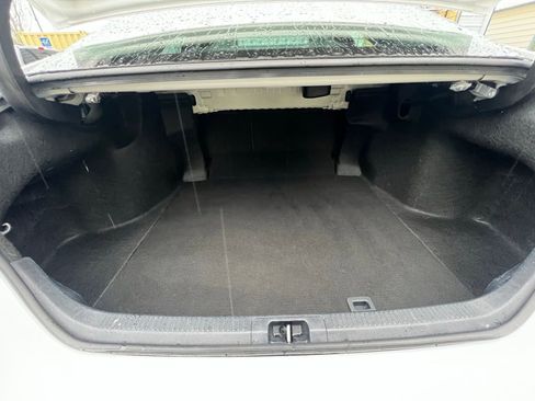 Used 2024 Toyota Camry SE image 7