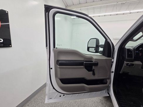 Used 2020 Ford F250 XL RWD image 24