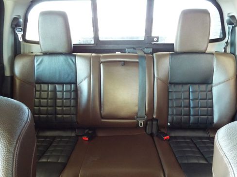 Used 2018 Nissan Titan Platinum Reserve w/ Platinum Utility Package image 29