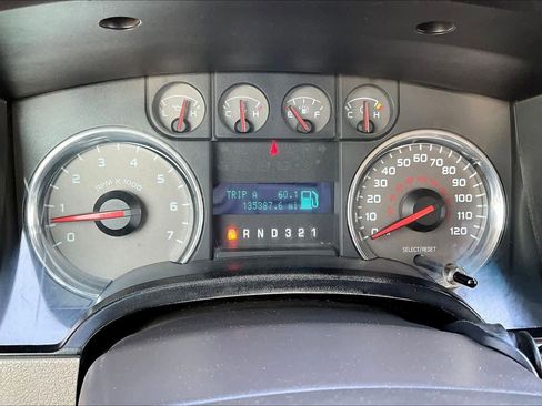 Used 2010 Ford F150 XLT image 20