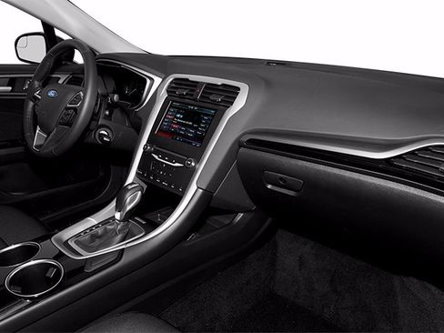 Used 2014 Ford Fusion SE w/ Equipment Group 202A FWD image 17