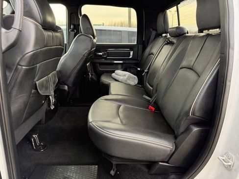 Used 2016 RAM 1500 Limited image 9