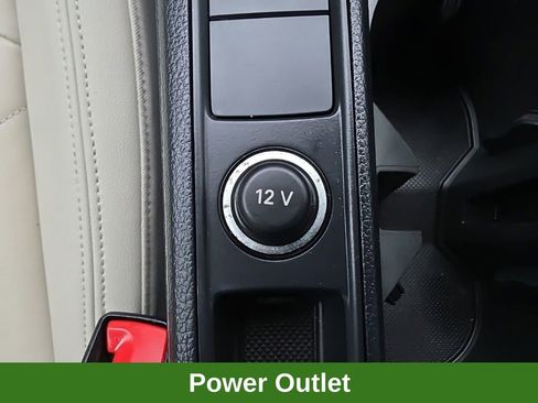 Used 2024 Audi Q3 2.0T Premium AWD/4WD image 39