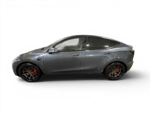 Used 2020 Tesla Model Y Performance AWD/4WD image 2