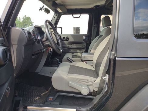 Used 2010 Jeep Wrangler Sport AWD/4WD image 8