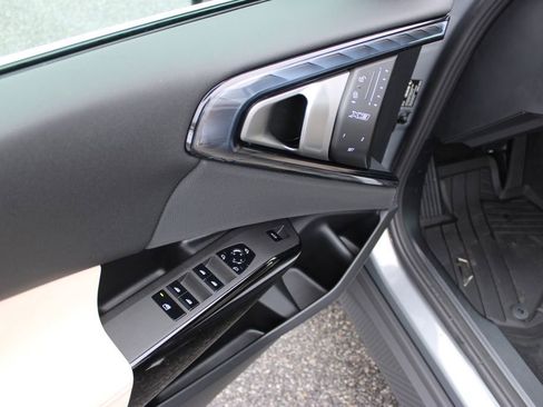 New 2026 BMW X3 xDrive30 w/ Premium Package image 30