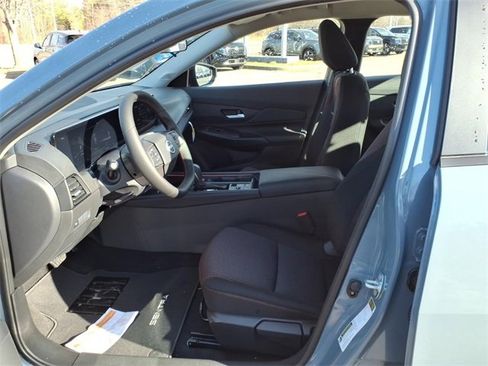 New 2026 Nissan Sentra SR image 5