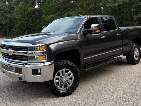Used 2016 Chevrolet Silverado 2500 LTZ w/ Duramax Plus Package AWD/4WD image 2