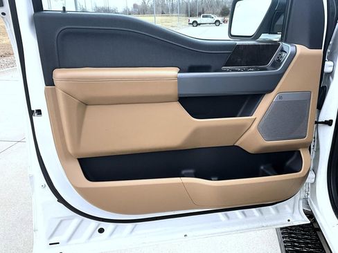 Used 2023 Ford F150 Lariat w/ Trailer Tow Package AWD/4WD image 9