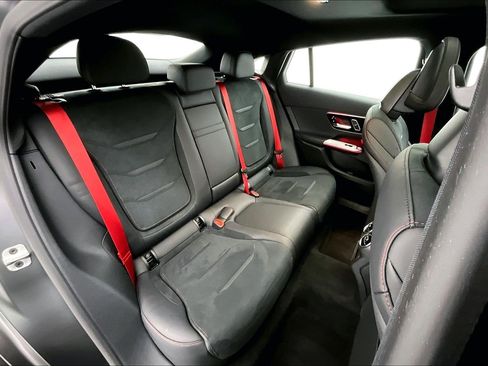 Used 2026 Mercedes-Benz GLC 43 AMG 4MATIC image 17