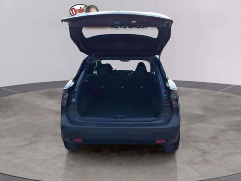 Used 2025 Nissan Kicks SV image 19