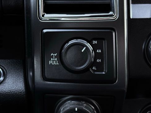 Used 2020 Ford F150 Lariat image 59