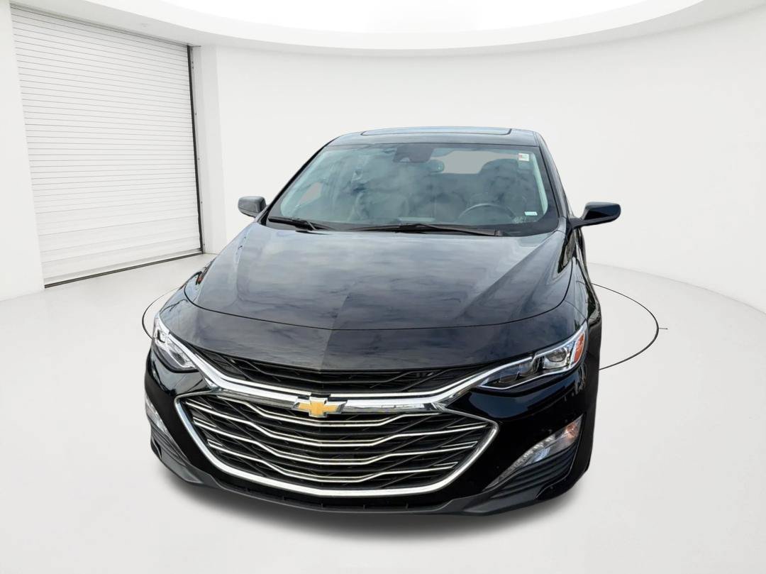 Used 2024 Chevrolet Malibu LT FWD image 2