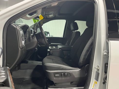 Certified 2022 GMC Sierra 2500 SLE w/ SLE Value Package; image 12