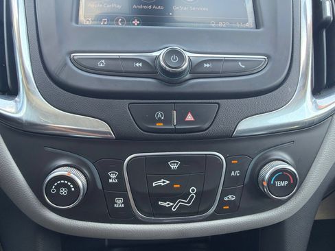 Used 2022 Chevrolet Equinox LT AWD/4WD image 29