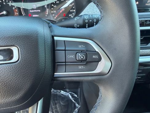 Used 2022 Jeep Compass Latitude image 17