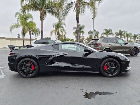 Used 2022 Chevrolet Corvette Stingray Premium Cpe w/ Z51 Performance Package RWD image 11