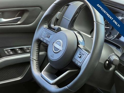 Used 2023 Nissan Pathfinder SL w/ SL Premium Package AWD/4WD image 31