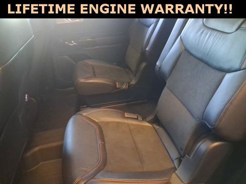 Used 2024 Ford Explorer ST w/ Technology Package image 18