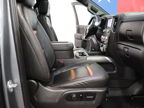 Used 2021 GMC Sierra 1500 AT4 w/ AT4 Premium Package AWD/4WD image 8