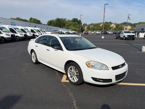 Used 2015 Chevrolet Impala LTZ FWD image 3