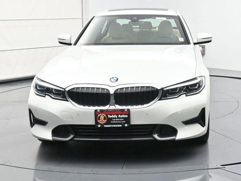 Used 2022 BMW 330i xDrive Sedan w/ Premium Package 2 image 31