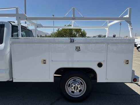 New 2025 Ford F350 XL w/ XL Chrome Package image 15