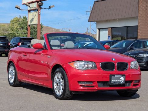 Used 2008 BMW 128i Convertible image 6