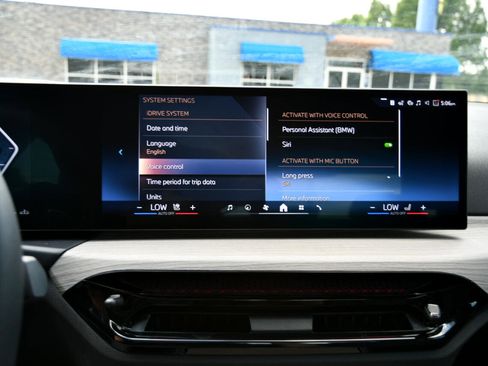 Used 2025 BMW 330i Sedan image 22