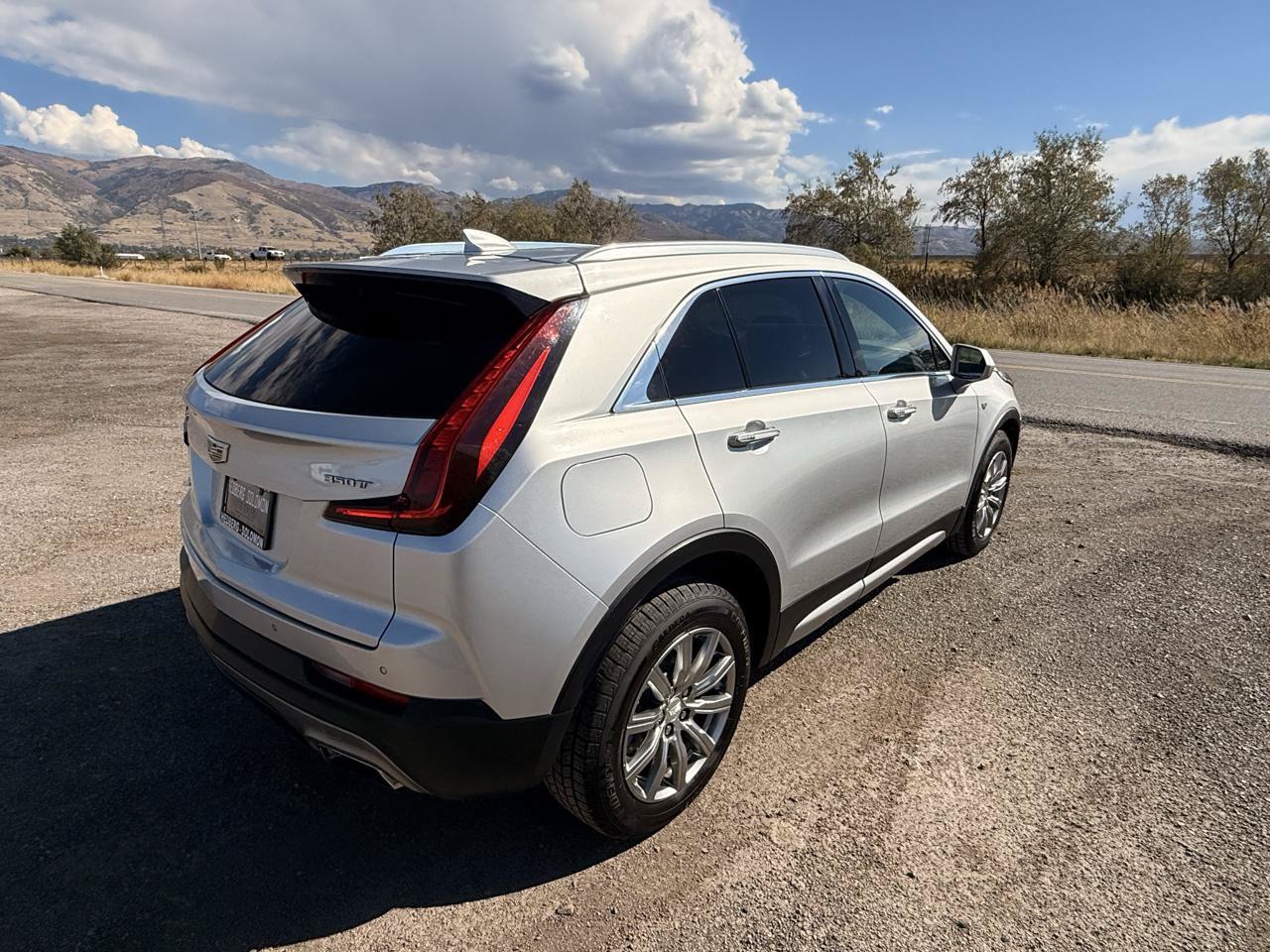 Used 2020 Cadillac XT4 Premium Luxury AWD/4WD image 5