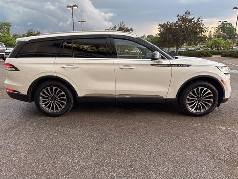 Certified 2024 Lincoln Aviator Reserve w/ Equipment Group 201A AWD/4WD image 10