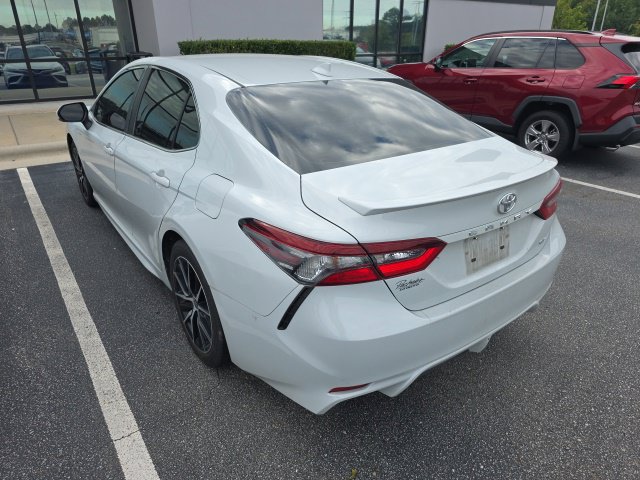 Used 2022 Toyota Camry SE FWD image 4