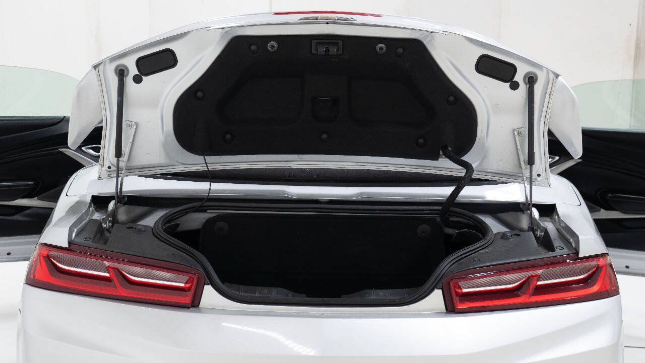 Used 2017 Chevrolet Camaro SS RWD image 74