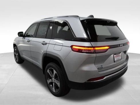 New 2024 Jeep Grand Cherokee Limited 4xe w/ Luxury Tech Group II image 2
