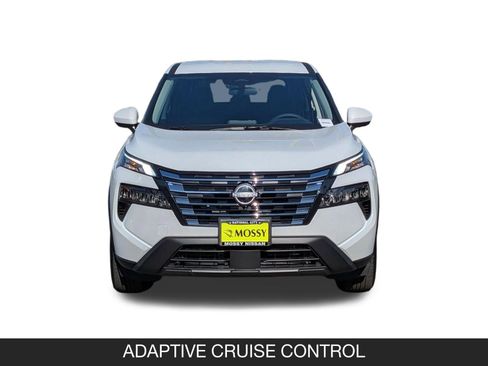 New 2026 Nissan Rogue SV image 4