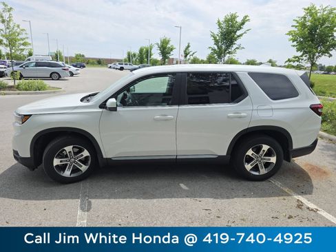 Certified 2024 Honda Pilot EX-L image 13
