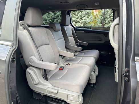 Used 2019 Honda Odyssey EX image 38