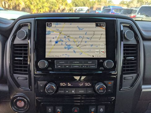 Used 2021 Nissan Titan PRO-4X w/ Pro-4x Convenience Package image 22