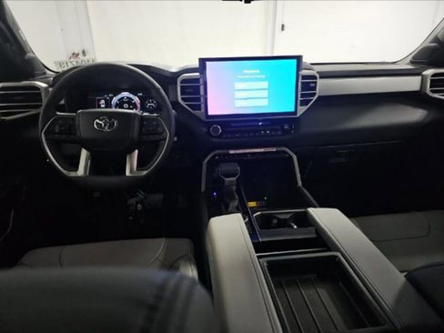 Used 2026 Toyota Tundra Limited AWD/4WD image 6