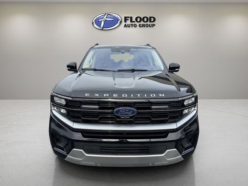 Certified 2025 Ford Expedition Max Platinum image 2