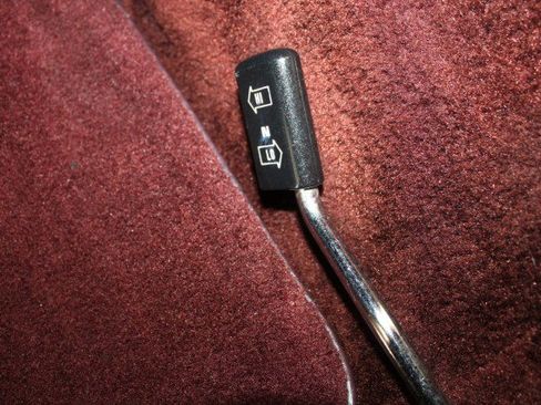 Used 1989 Jeep Grand Wagoneer image 82