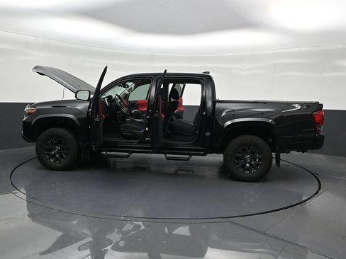 Used 2023 Toyota Tacoma SR5 w/ Technology Package RWD image 33