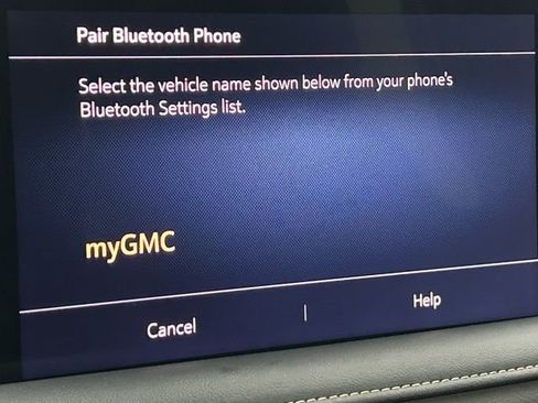 Used 2021 GMC Yukon SLT w/ SLT Premium Package image 2