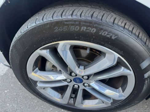 Used 2015 Ford Edge Sport w/ Equipment Group 401A AWD/4WD image 18
