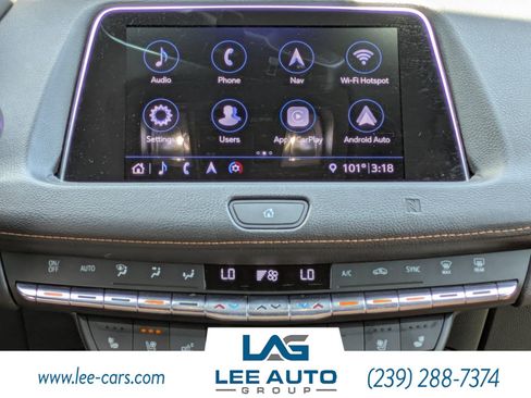Used 2019 Cadillac XT4 Premium Luxury AWD/4WD image 17