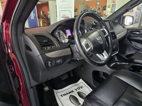 Used 2019 Dodge Grand Caravan GT FWD image 8