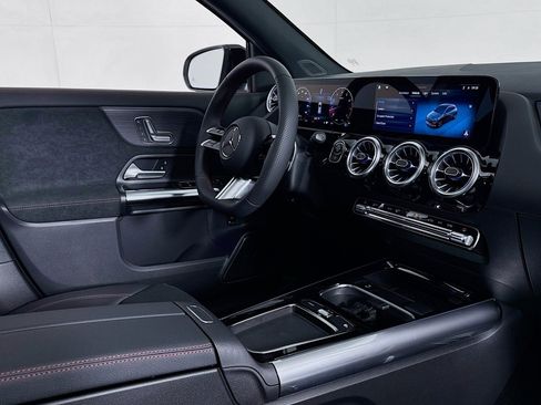 New 2026 Mercedes-Benz GLA 250 image 15